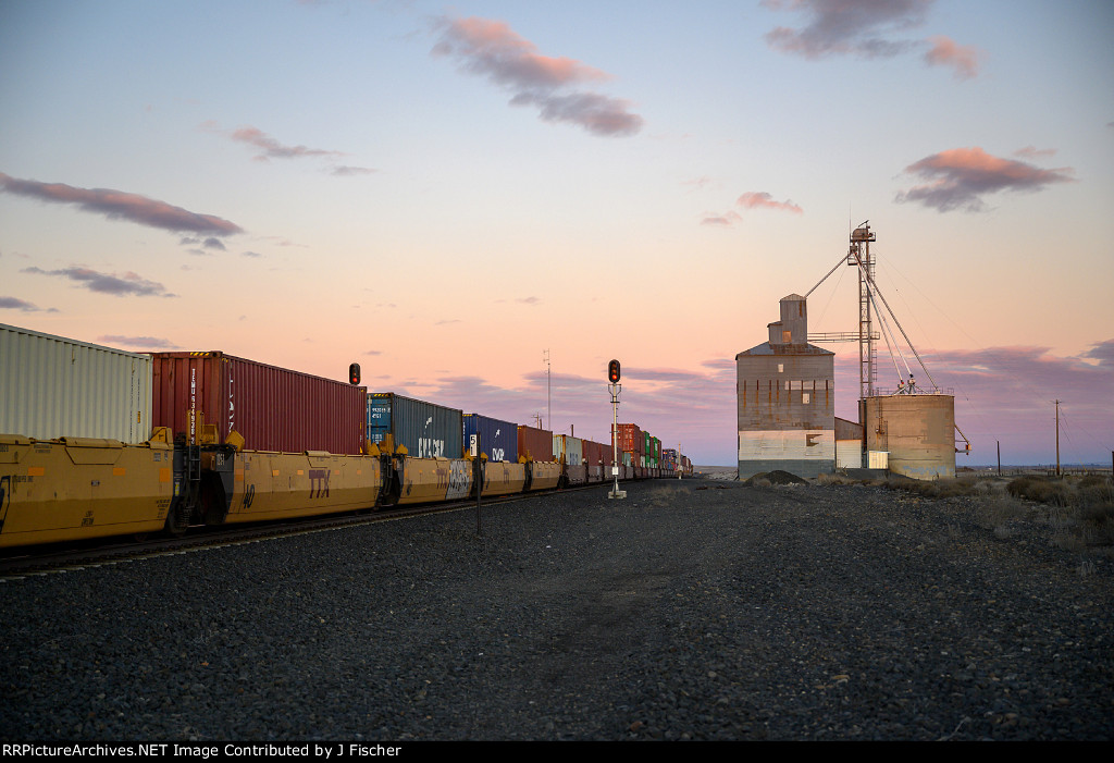 BNSF 8140